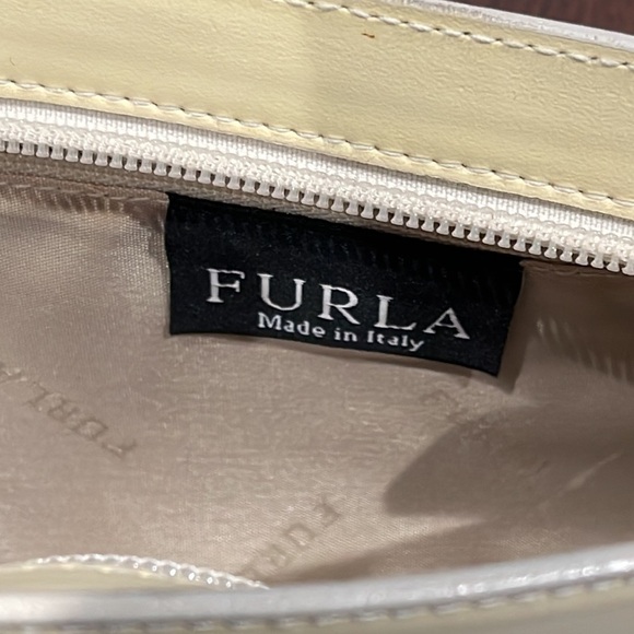 Furla Cream Shoulder Bag - Picture 5 of 6